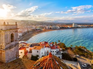 Shutterstock tourism