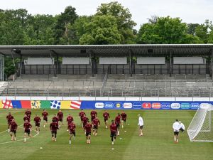 Switzerland's players take part in a MD-1 training session at the team's base camp at the Stadion auf der Waldau in Stuttgart on June 14, 2024 on the eve of their UEFA Euro 2024 football match against Hungary. (Photo by THOMAS KIENZLE / AFP)