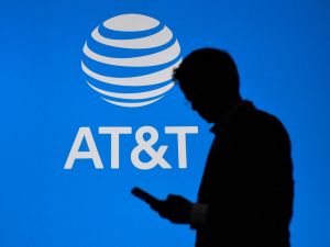 AT&T pays a hacker $400k to purge stolen phone records