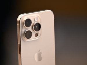 iPhone drops off China's best-selling phones list for the first time