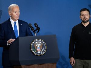 Volodymyr Zelensky, Joe Biden