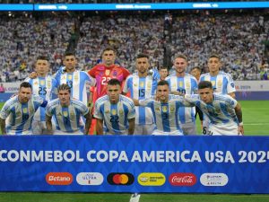 Argentina's team poses for pictures ahead of the Conmebol 2024 Copa America tournament quarter-final football match between Argentina and Ecuador at NRG Stadium in Houston, Texas, on July 4, 2024. (Photo by JUAN MABROMATA / AFP)