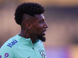Brazil's defender Emerson Royal takes part in a training session of the national team at the Campeon del Siglo stadium in Bañados de Carrasco, Montevideo department, on October 14, 2023, ahead of their FIFA World Cup 2026 qualifier football match against Uruguay. (Photo by DANTE FERNANDEZ / AFP)