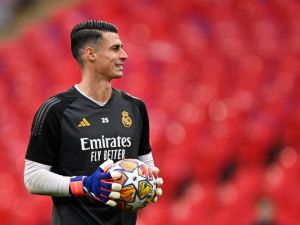 Real Madrid's Spanish goalkeeper #25 Kepa Arrizabalaga takes part in a training session at Wembley stadium, in London, on May 31, 2024 on the eve of their UEFA Champions League final football match against Borussia Dortmund. (Photo by INA FASSBENDER / AFP)