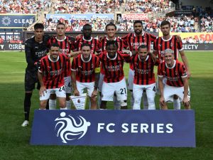 Players of AC Milan pose for a team photo prior to a Pre-Season Friendly match between Manchester City and AC Milan at Yankee Stadium on July 27, 2024 in New York City. Drew Hallowell/Getty Images/AFP (Photo by Drew Hallowell / GETTY IMAGES NORTH AMERICA / Getty Images via AFP)