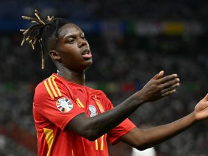 Spain's midfielder #17 Nico Williams reacts during the UEFA Euro 2024 final football match between Spain and England at the Olympiastadion in Berlin on July 14, 2024. (Photo by INA FASSBENDER / AFP)