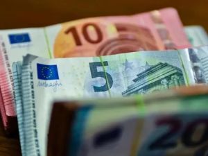 سعر اليورو مقابل الليرة السورية