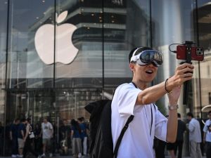 Apple sales grow 5%, despite struggling Chinese market