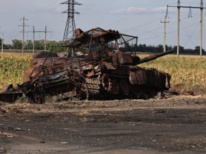 Destroyed tank in kursk 