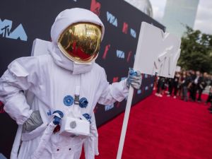 كل ما تحتاجون معرفته عن حفل جوائز MTV VMAs في 11 سبتمبر ومن هي مقدمة الحفل؟