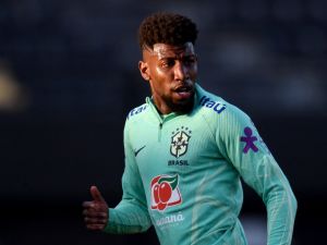 Brazil's defender Emerson Royal takes part in a training session of the national team at the Campeon del Siglo stadium in Bañados de Carrasco, Montevideo department, on October 14, 2023, ahead of their FIFA World Cup 2026 qualifier football match against Uruguay. (Photo by DANTE FERNANDEZ / AFP)