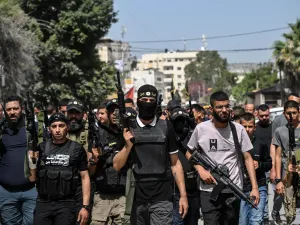 مسلحون من المقاومة الفلسطينية في الضفة الغربية