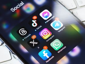 Shutterstock social media