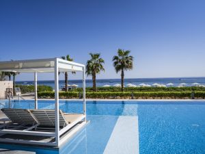  IHG Hotels & Resorts unveiled an incredible line-up of summer staycation offers. Guests can select from a beachfront all-inclusive staycation at InterContinental Fujairah, a kids getaway at Holiday Inn & Suites Dubai Festival City  before the start of the new school year, or even have the opportunity to win an international stay with flights by simply dining and staying at Hotel Indigo Dubai Downtown.     Moreover, staying and non-staying guests can take advantage of IHG One Rewards dining deals and enjoy 