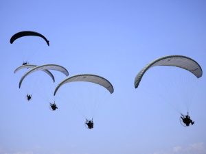 Hamas Paragliders