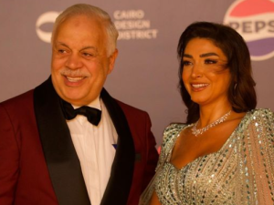 مهرجان الجونة 2024...روجينا نخطف الانظار بفستان أزرق مغمور بالتطريز والشك