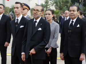الأميرة خديجة تخطف الأضواء في مراسم استقبال الرئيس الفرنسي في المغرب
