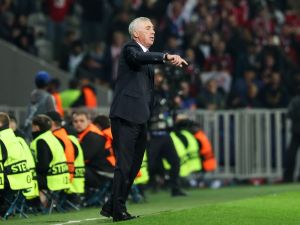 Real Madrid's Italian coach Carlo Ancelotti shouts instructions to his players from the touchline during the UEFA Champions League football match between Lille LOSC and Real Madrid at the Pierre Mauroy Stadium in Villeneuve-d'Ascq, northern France, on October 2, 2024. (Photo by FRANCK FIFE / AFP)