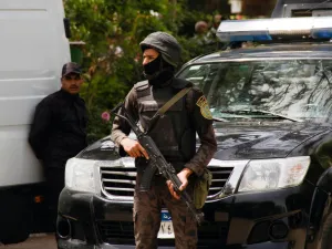 أمرت النيابة بحبس المتهم أربعة أيام على ذمة التحقيقات