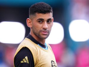 Cristian Romero of Argentina looks on prior to the CONMEBOL Copa America 2024 Group A match between Argentina and Peru at Hard Rock Stadium on June 29, 2024 in Miami Gardens, Florida. Rich Storry/Getty Images/AFP (Photo by Rich Storry / GETTY IMAGES NORTH AMERICA / Getty Images via AFP)