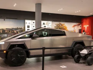 Is Musk’s Cybertruck really bulletproof?