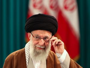 علي خامنئي