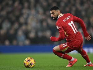 ليون يكشف عن سعر بديل محمد صلاح في ليفربول