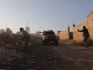 Armed groups seize control of Idlib and dozens of villages across Syria