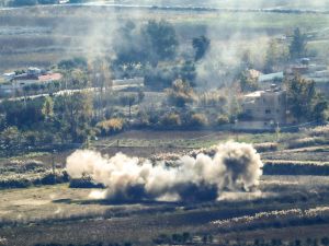Israel attacks Hezbollah facilities close to the Lebanon-Syria border