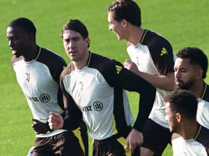 Juventus' Serbian forward #09 Dusan Vlahovic (2nd L) and teammates take part in a training session on the eve of the UEFA Champions League football match between Lille and Juventus, at the Juventus training center Continassa in Turin, on November 4, 2024. (Photo by MARCO BERTORELLO / AFP)