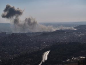 Israel strikes Damascus 