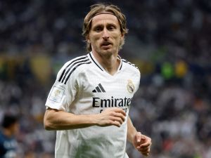 Modric Makes History with Record 28th Title in Real Madrid’s Intercontinental Cup Triumph