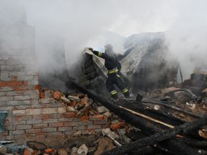 Video: Attempted car bomb assassination on Russian official prevented