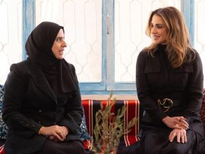 الملكة رانيا تتألق بفستان أسود بسيط في أحدث ظهور
