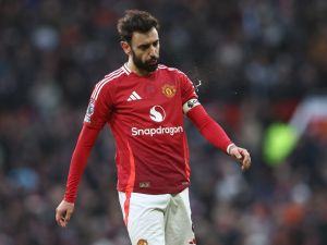 Bruno Fernandes Leads Manchester United to a Thrilling Draw Against Liverpool at Anfield