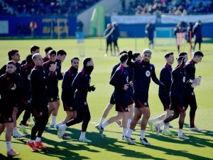Barcelona Bets on Olmo and Pau Victor in Saudi Arabia