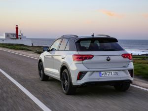 Volkswagen T-Roc sets new standards for compact SUVs