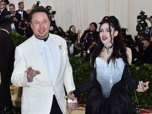 Elon Musk and Grimes arrive for the 2018 Met Gala 