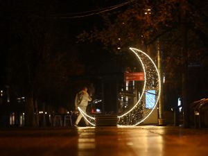 Ramadan Crescent