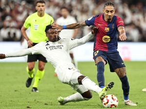 جدل في إسبانيا بسبب حكم نهائي كأس الملك بين ريال مدريد وبرشلونة