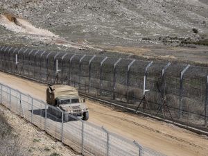 Israeli army chief highlights strategic military presence amid Syrian disintegration