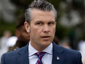  Pete Hegseth