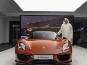 Porsche Centre Kuwait celebrates “The Night of the Classics” 