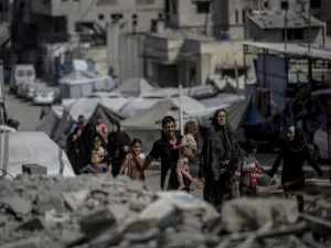 تهجير قسري للفلسطينيين من دير البلح