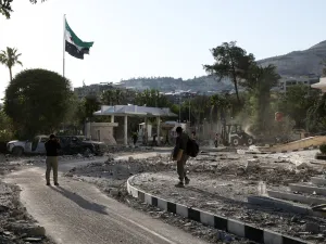 New Israel strikes on Damascus suburb