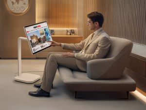 LG Revolutionizes Workplace Flexibility With Launch of Smart Monitor Swing in Gulf Region