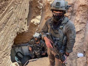 Israeli soldiers 