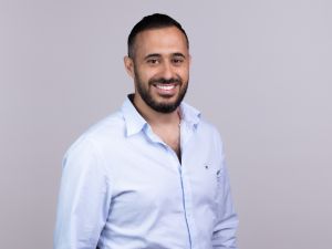 eToro survey: 85% of UAE retail investors back local stocks