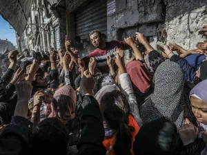 5 دول يتوقع تهجير أهالي غزة إليها 