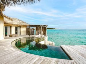 InterContinental Maldives Maamunagau Resort Invites GCC Families to Discover Its Luxury Private Residences